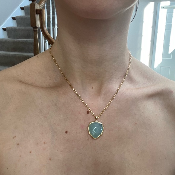 Beautiful Aqua stone necklace - Picture 1 of 2